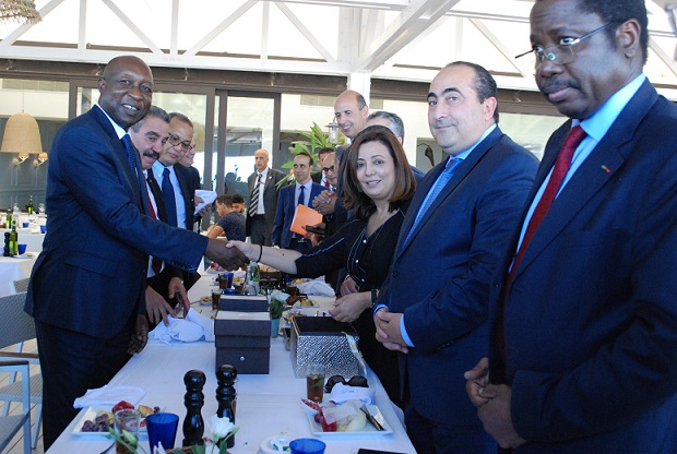 الاتحاد يقيم مأدبة غذاء على شرف الوزير الأول البوركيني